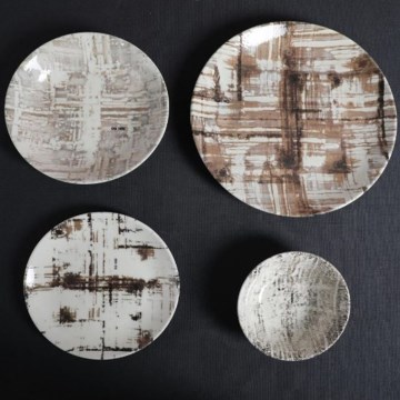 Conjunto de 24 peças para jantar em porcelana, castanho e branco