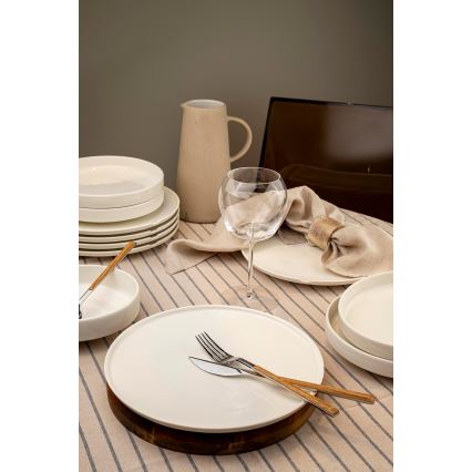Conjunto de jantar 18 peças em porcelana branca