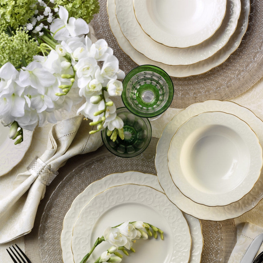 Conjunto de jantar 24 peças branco/dourado/porcelana