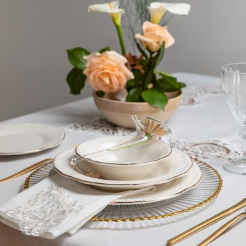 Conjunto de jantar 24 peças branco/dourado/porcelana