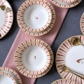 Conjunto de jantar 24 peças em cerâmica — branco, vermelho e dourado