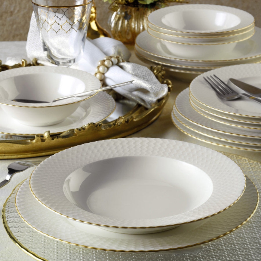 Conjunto de jantar 24 peças em porcelana branca com acabamento dourado