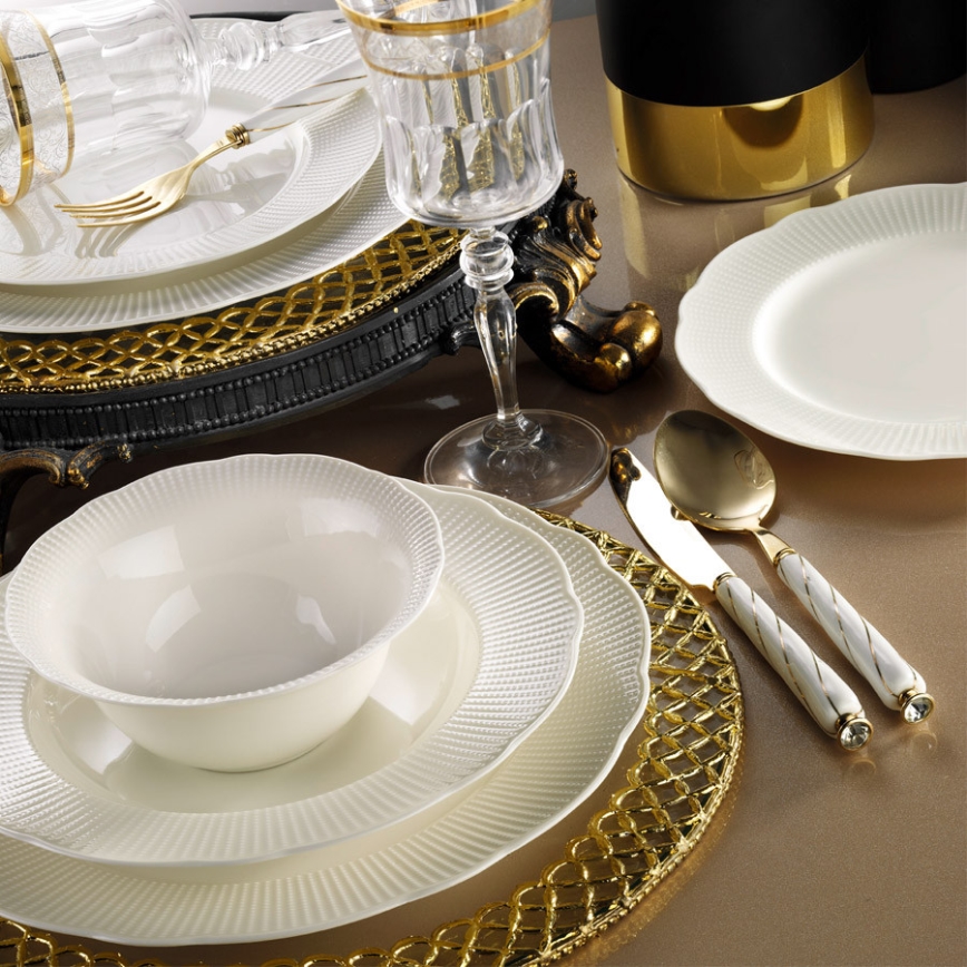 Conjunto de jantar 24 peças em porcelana, branco