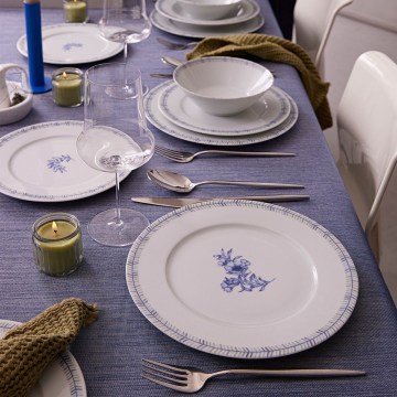 Conjunto de jantar 24 peças em porcelana — branco/azul