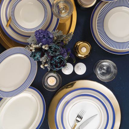 Conjunto de jantar 53 peças em porcelana, branco/azul/dourado