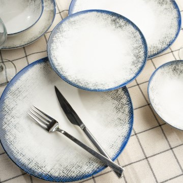 Conjunto de jantar de 24 peças em porcelana branca/azul