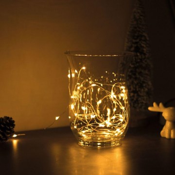 Cordão de luzes de Natal LED 50xLED/3xAA 5,25m branco quente