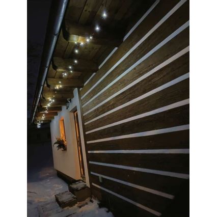 Cordão de luzes LED para exterior — 40 LEDs / 9 m, IP44, branco frio