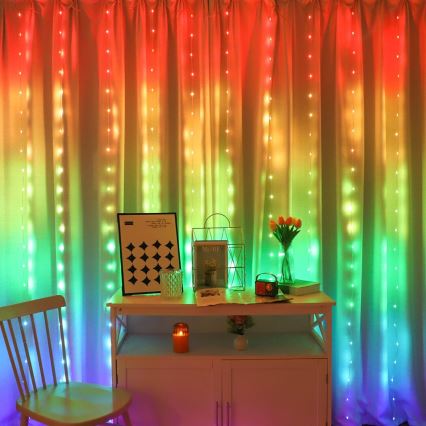 Cortina de Natal LED RGB com regulação WIZARD 300xLED/USB 3x3m + comando