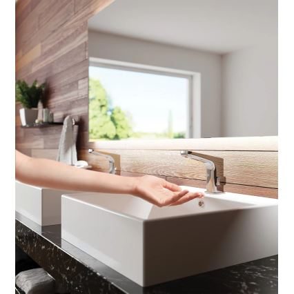 Deante BQH_029R - Torneira de lavatório com regulação de temperatura HIACYNT 4xAA cromado brilhante