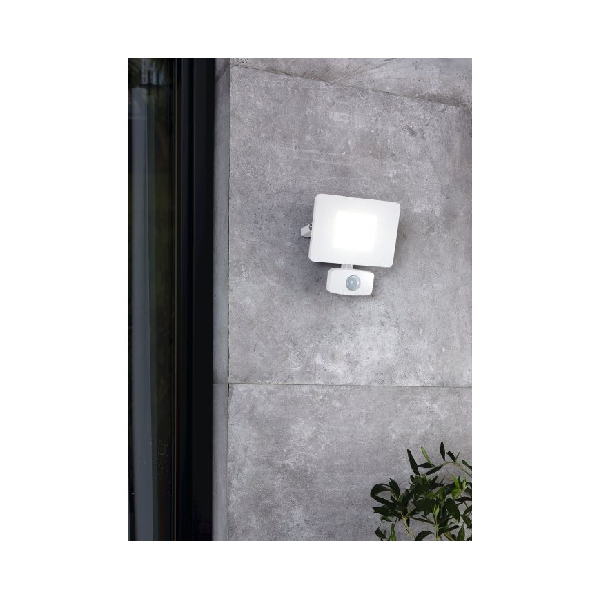 Eglo - Holofote LED com sensor LED/20W/230V IP44