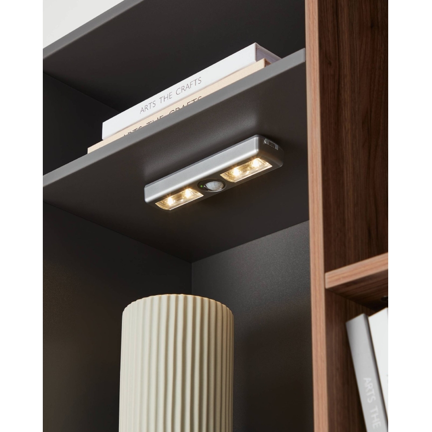 Eglo - Iluminação de orientação com sensor LED 4xLED/3xAAA