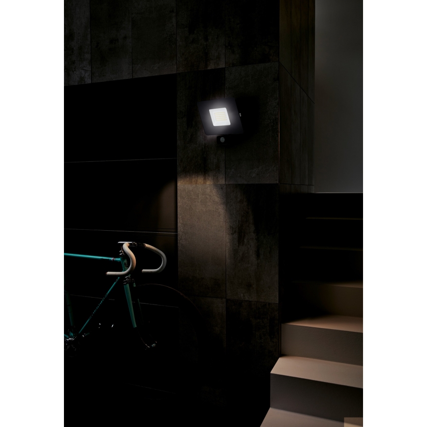 Eglo - Holofote com sensor LED LED/50W/230V IP44