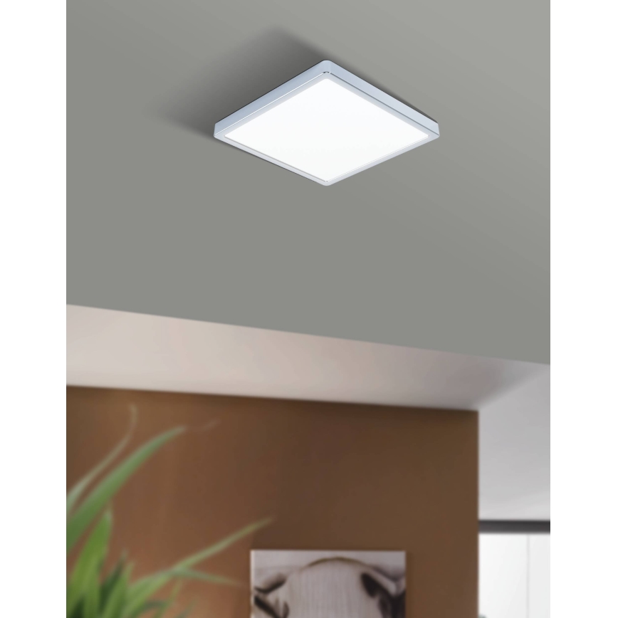 Eglo - Candeeiro de tecto LED para casa de banho LED/20W/230V IP44 28,5x28,5 cm