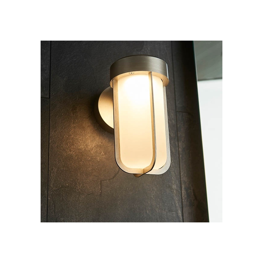 Endon 94990 - Aplique de parede LED para casa de banho, 8W/230V, IP44, 2700K (luz quente), acabamento cromado mate