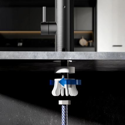 Esquentador de água instantâneo com ecrã LED 3000W/230V IPX4 antracite