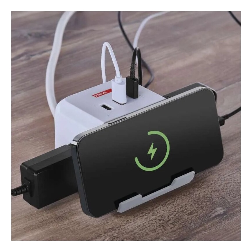 Extensão de cabo com carregamento sem fio QI 2Z + 2x USB-A + 1x USB-C 2m branco