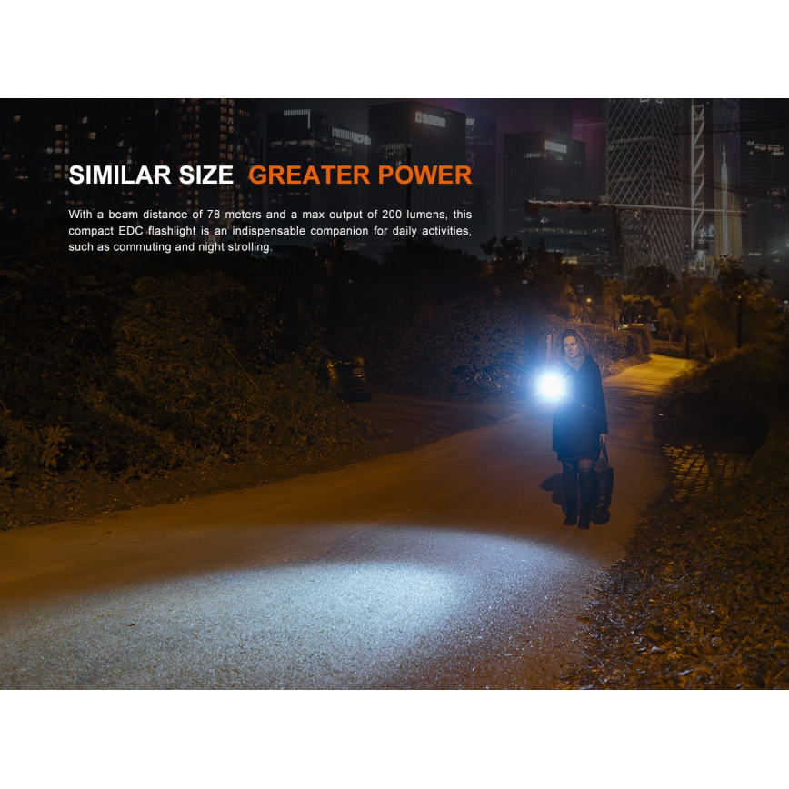 Fenix E12V30 - Lanterna LED recarregável com regulação de brilho LED/1xAA 2000 mAh IP68 200 lm 100 h preta