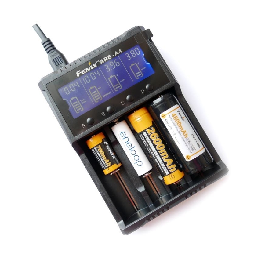 Fenix FENAREA4 - Carregador de pilhas 4xLi-ion/AAA/AA/C 5V
