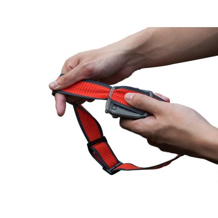 Fenix HL16V2BLK - LED Lanterna de cabeça LED/3xAAA IP66 450 lm 200 h preto/laranja