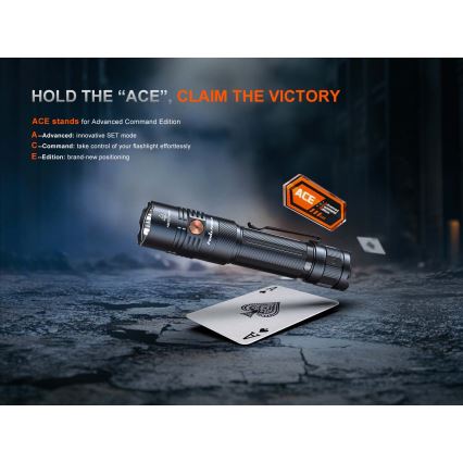 Fenix PD36RACE - Lanterna LED recarregável com regulagem de intensidade, carregamento USB, 5000 mAh, IP68, 3000 lm, 63,45 h, preta