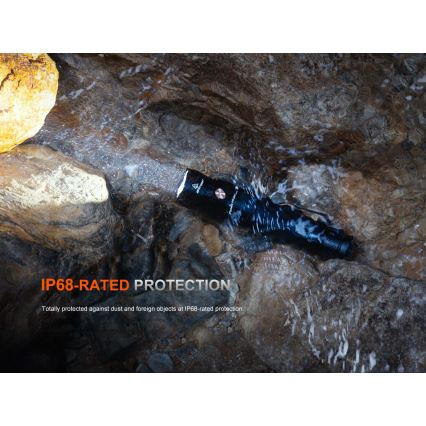Fenix PD36RACE - Lanterna LED recarregável com regulagem de intensidade, carregamento USB, 5000 mAh, IP68, 3000 lm, 63,45 h, preta
