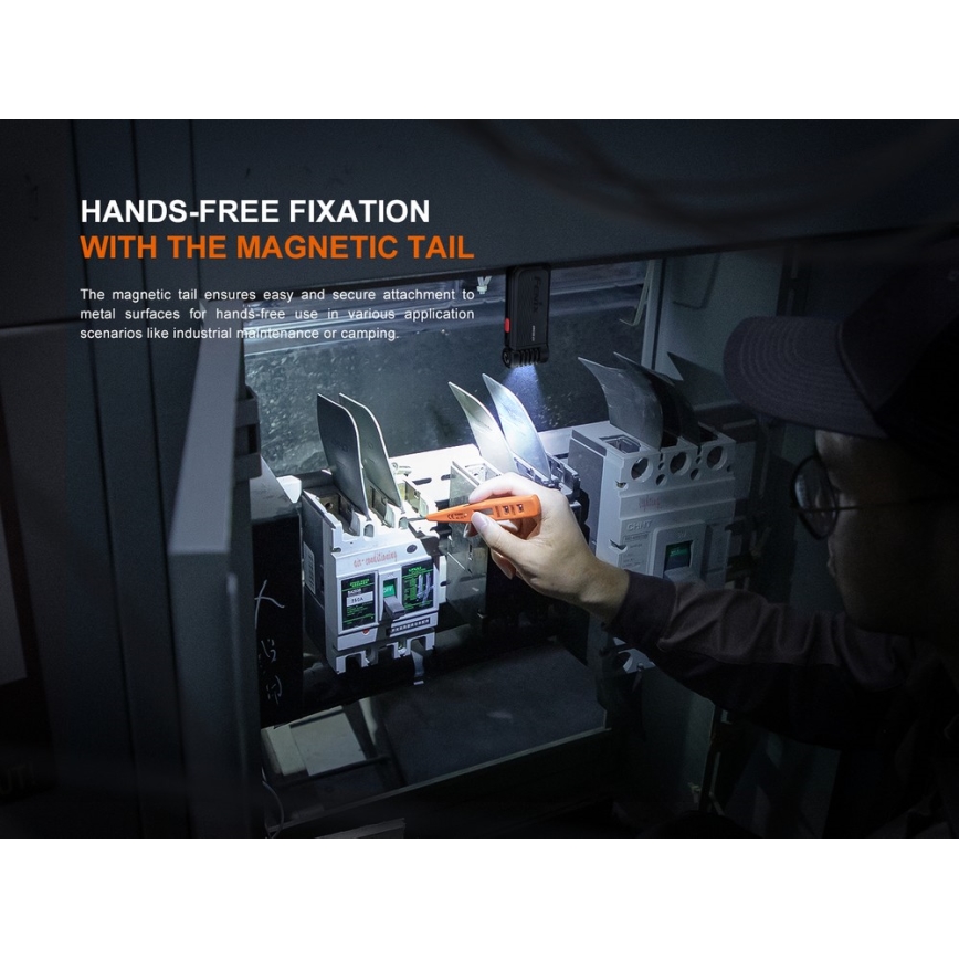 Fenix SW05RREDBLC - Lanterna LED com regulação LED/USB IPX6 150 lm 49 h 700 mAh preto