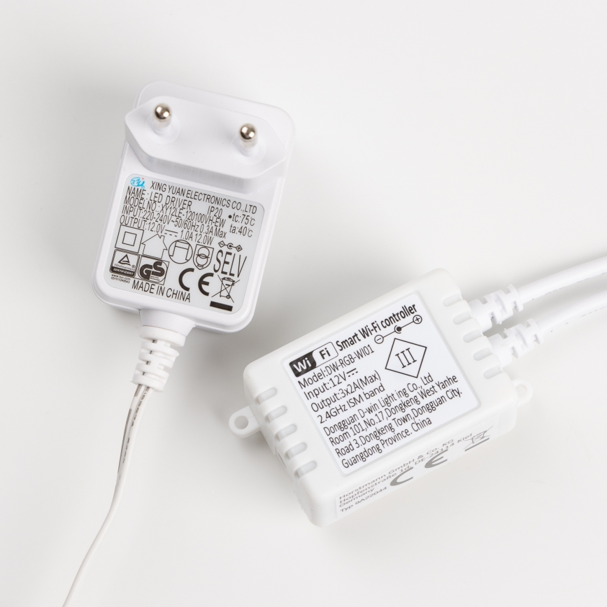 Fita LED RGBW dimerizável, 9W/230V, 5 m, Wi‑Fi + comando remoto