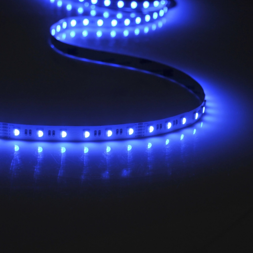 Fita LED RGBW regulável 3m LED/22W/24/230V + comando à distância