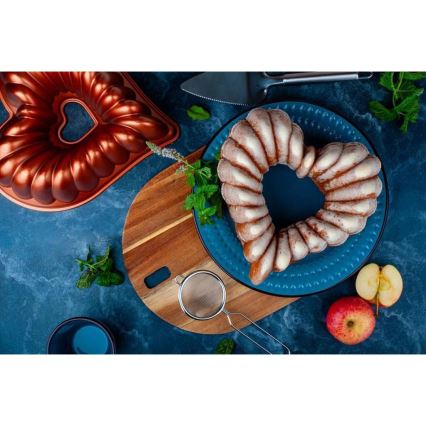 Forma para bolo tipo bábovka KITCHISIMO em formato de coração — cor cobre