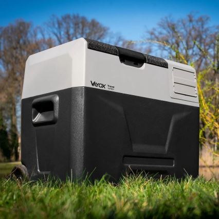 Frigorífico portátil para automóvel com visor LCD 40 l 230V/12V/24V preto