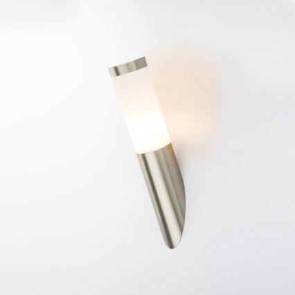 Globo - Iluminação de parede exterior 1xE27/23W/230V IP44