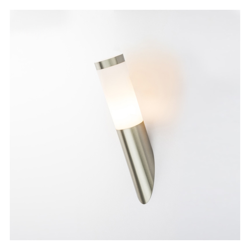 Globo - Iluminação de parede exterior 1xE27/23W/230V IP44