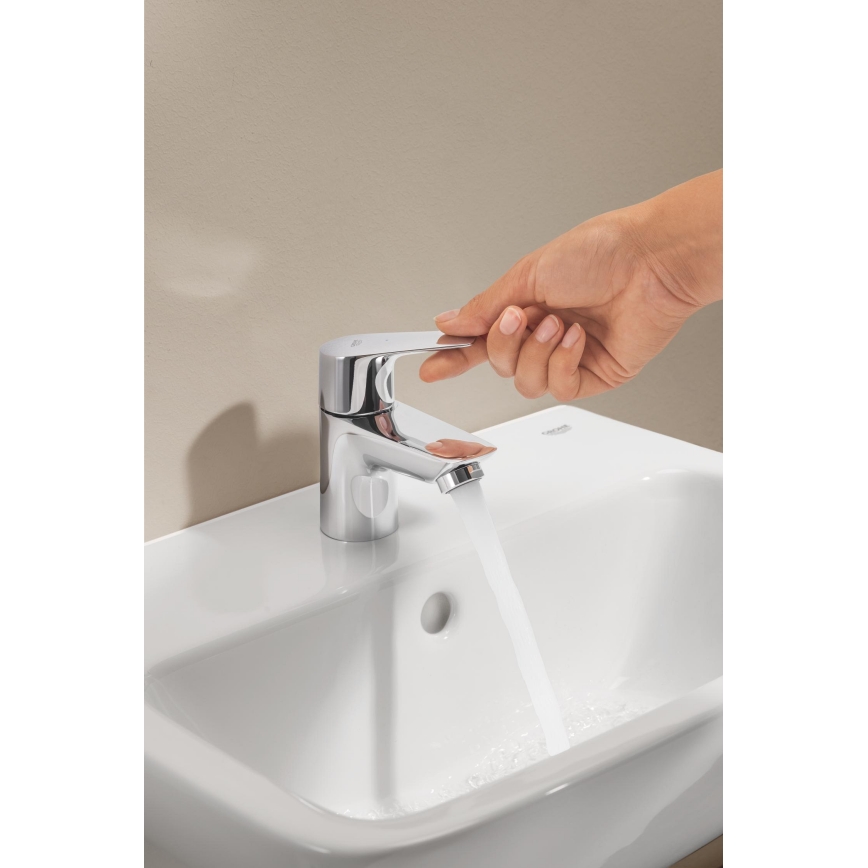 GROHE 32861001 - Misturador monocomando de bancada BAUEDGE 131 mm cromo brilhante