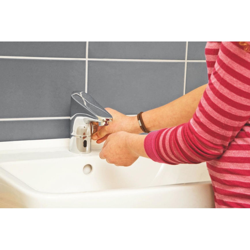 GROHE 36207001 - Torneira electrónica para lavatório EUROPLUS E DN 15 cromado brilhante