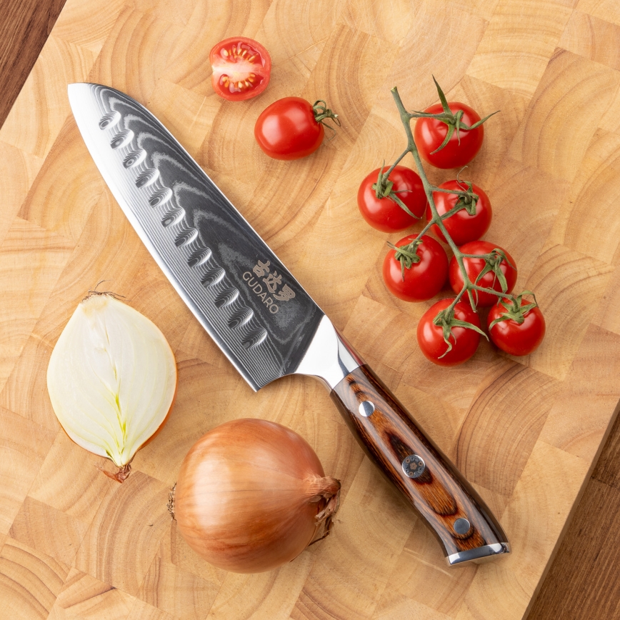 Gudaro - Faca Santoku FENG 7,5, em aço damasco de 67 camadas, comprimento 18 cm