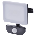 Holofote exterior LED com sensor LED/10W/230V 4000K IP44