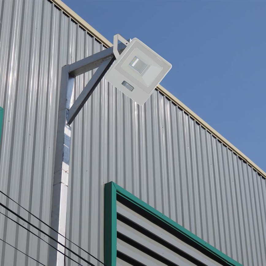 Holofote LED com sensor LED/50W/230V 4000K IP65 branco