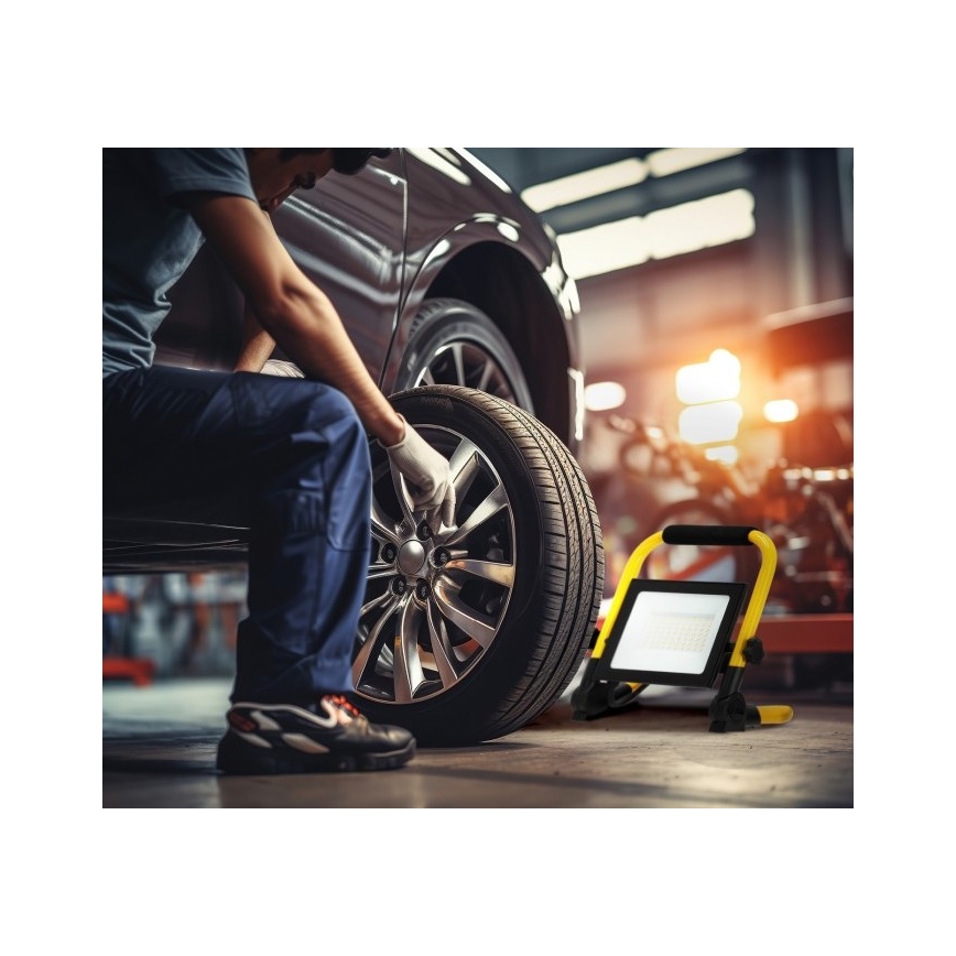 Holofote portátil LED TIGRA LED/50W/4000K IP54 preto/amarelo