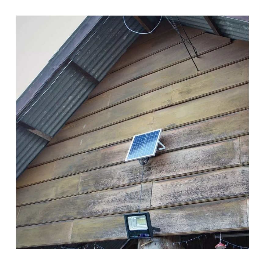 Holofote solar LED com regulação LED/16W/3,2V 6000K IP65 + controlo remoto