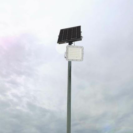 LED Exterior regulação solar holofote LED/10W/3,2V IP65 4000K 6000 mAh branco + comando