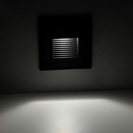 Iluminação de escadas exteriores LED Q6 LED/3W/230V IP44