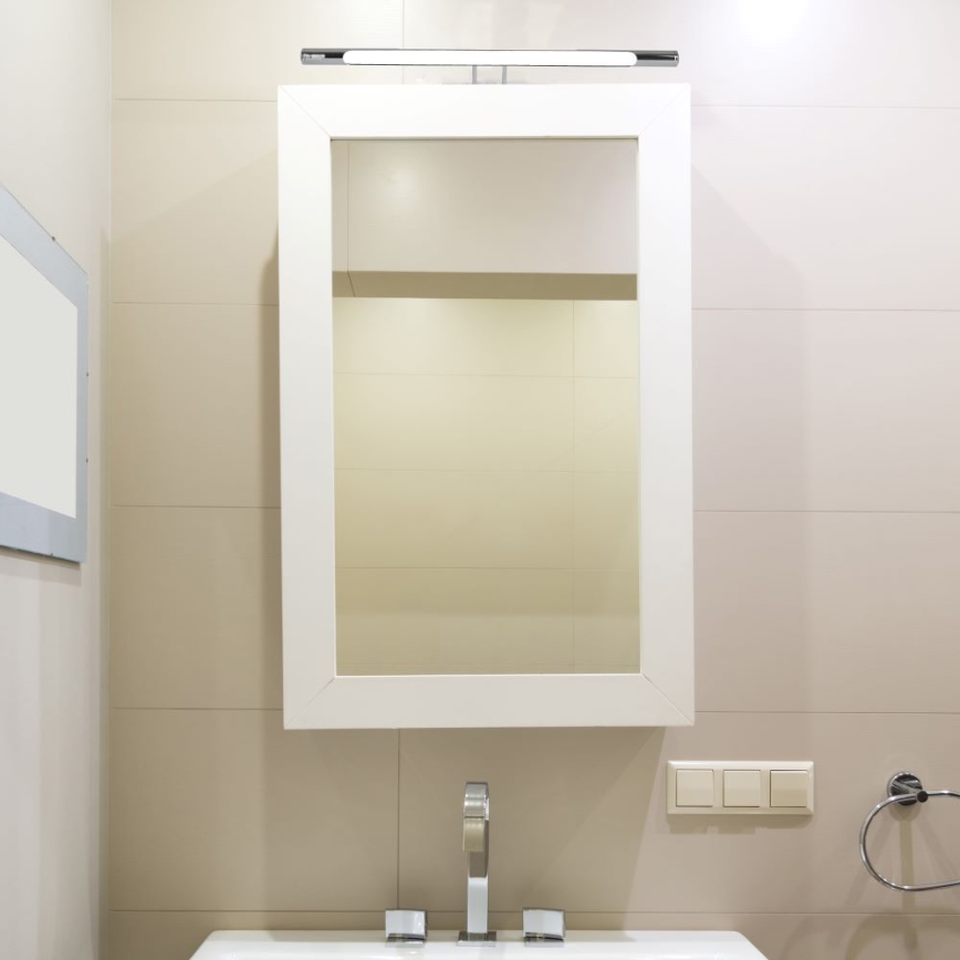 Iluminação de espelho LED LED/13W/230V 3000K 64cm cromado