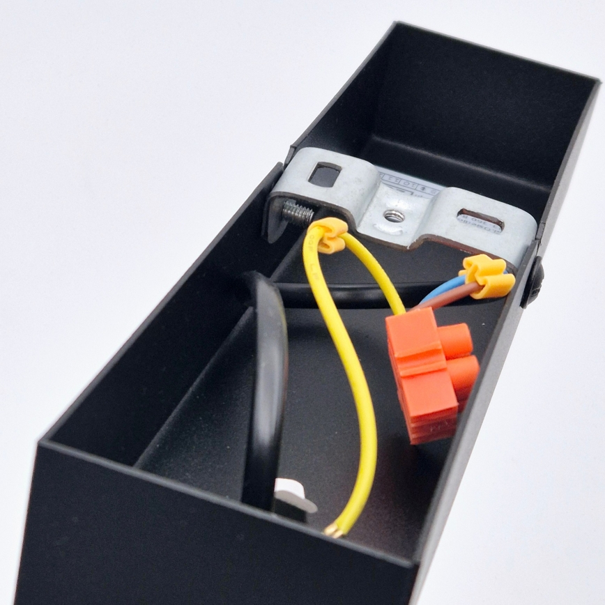 Iluminação de parede ASTRID 1xE27/60W/230V mate preto