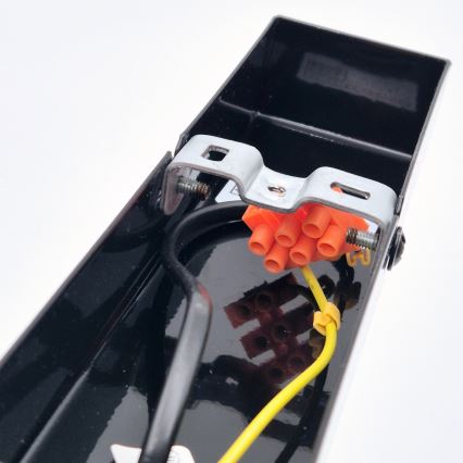 Iluminação de parede ASTRID 1xE27/60W/230V preto brilhante