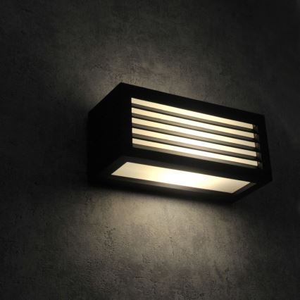 Iluminação de parede exterior OSAKA 1xE27/12W/230V IP54