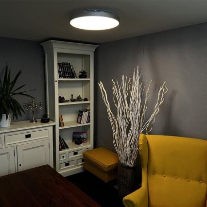 Iluminação de teto LED com regulação LED/48W/230V 2700-6500K Wi-Fi Tuya + controlo remoto