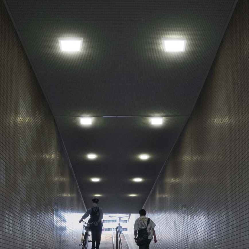 Iluminação de teto LED LED/12W/230V 3000K 16,7x16,7 cm branco