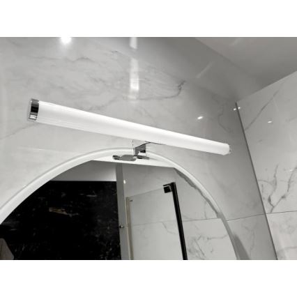 Iluminação LED para espelho de casa de banho LED/12W/230V 59,5 cm IP44 cromado brilhante