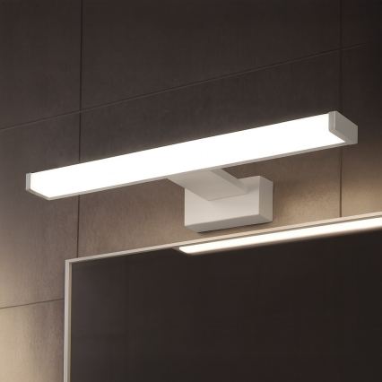 Iluminação LED para espelho de casa de banho MIRORE LED/8W/230V 40 cm IP44 branco